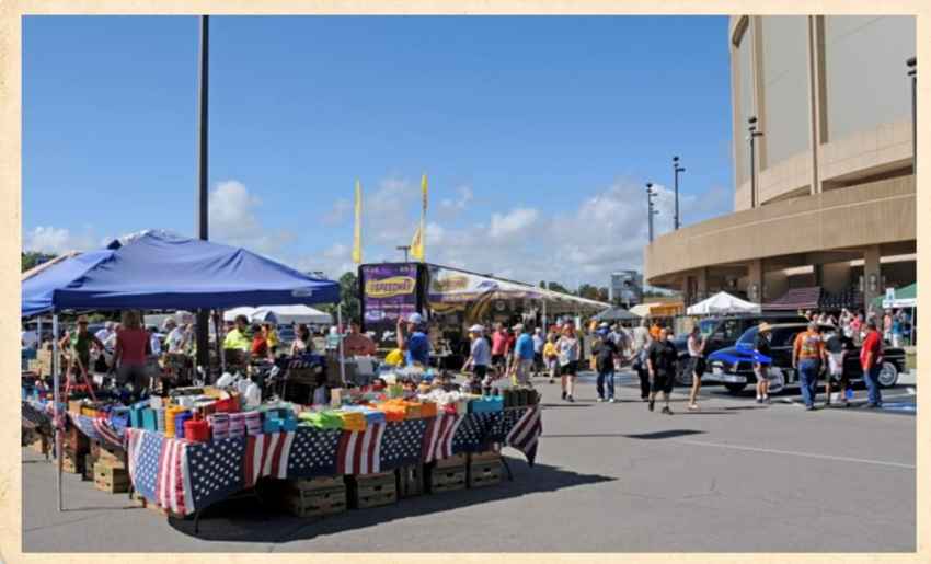 Cruisin' the Coast Swap Meet
